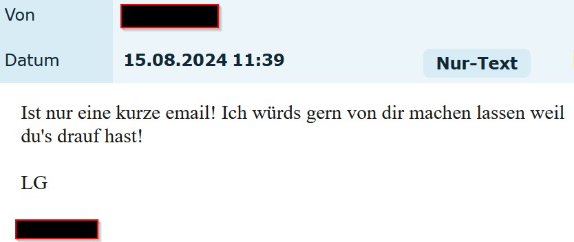 Dunkelblauer Hintergrund, darauf das Wort Relativierung und zwei gleich lange Linien, die aber verschiedene Pfeil-Endungen an jedem Ende haben: einmal nach innen gebogen und einmal nach außen gebogen. Erstere sieht viel kürzer aus, obwohl sie von gleicher Länge ist.